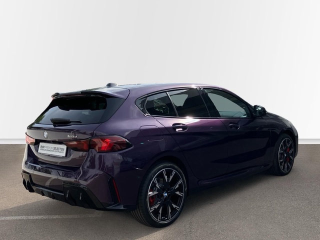 BMW Serie 1 120d color Violeta. Año 2025. 120KW(163CV). Diésel. En concesionario Proa Premium Palma de Illes Balears