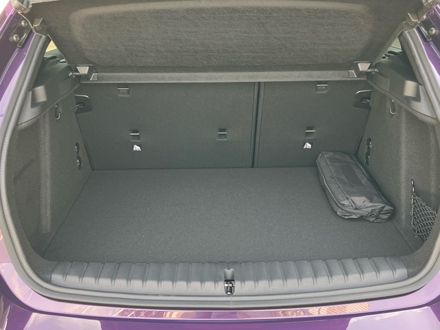 BMW Serie 1 120d color Violeta. Año 2025. 120KW(163CV). Diésel. En concesionario Proa Premium Palma de Illes Balears