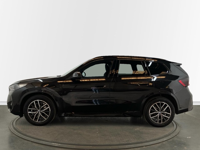 BMW X1 xDrive25e color Negro. Año 2025. 180KW(245CV). Híbrido Electro/Gasolina. En concesionario Proa Premium Palma de Illes Balears