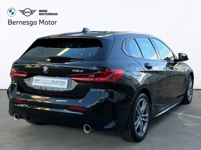 BMW Serie 1 118d color Negro. Año 2024. 110KW(150CV). Diésel. En concesionario Bernesga Motor León (Bmw y Mini) de León