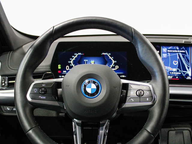 BMW iX1 xDrive30 color Blanco. Año 2023. 230KW(313CV). Eléctrico. En concesionario Barcelona Premium -- GRAN VIA de Barcelona