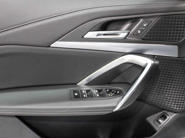 BMW iX1 xDrive30 color Blanco. Año 2023. 230KW(313CV). Eléctrico. En concesionario Barcelona Premium -- GRAN VIA de Barcelona