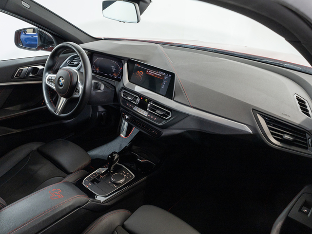 BMW Serie 1 128ti color Rojo. Año 2022. 195KW(265CV). Gasolina. En concesionario Oliva Motor Girona de Girona