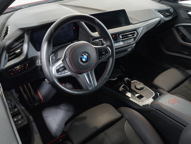 BMW Serie 1 128ti color Rojo. Año 2022. 195KW(265CV). Gasolina. En concesionario Oliva Motor Girona de Girona