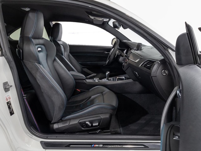 BMW M M2 Coupe Competition color Blanco. Año 2018. 302KW(410CV). Gasolina. En concesionario Oliva Motor Girona de Girona