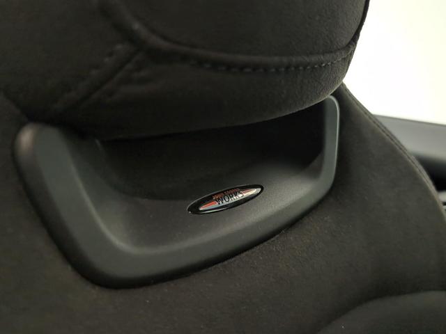 fotoG 15 del MINI MINI 5 Puertas Cooper 100 kW (136 CV) 136cv Gasolina del 2021 en Málaga