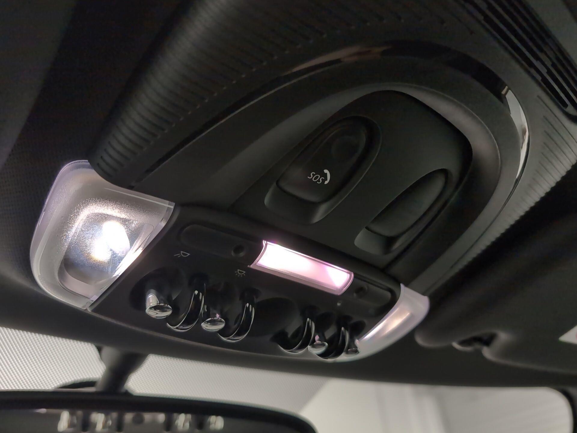 fotoG 14 del MINI MINI 5 Puertas Cooper 100 kW (136 CV) 136cv Gasolina del 2021 en Málaga