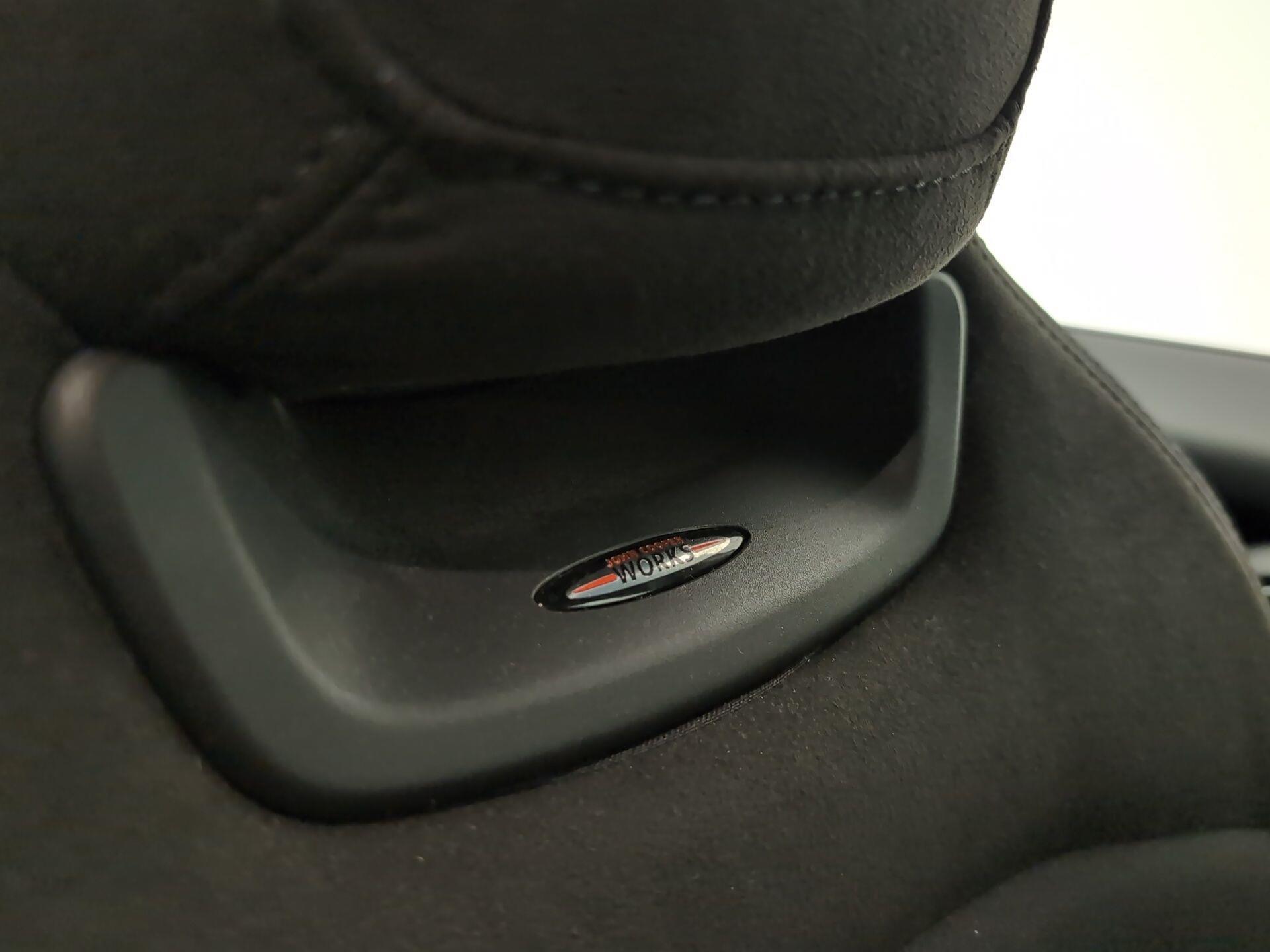 fotoG 15 del MINI MINI 5 Puertas Cooper 100 kW (136 CV) 136cv Gasolina del 2021 en Málaga