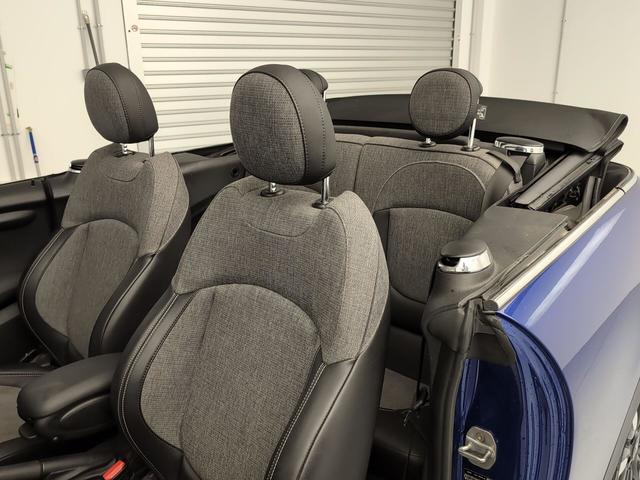 fotoG 12 del MINI MINI Cabrio Cooper 100 kW (136 CV) 136cv Gasolina del 2019 en Málaga