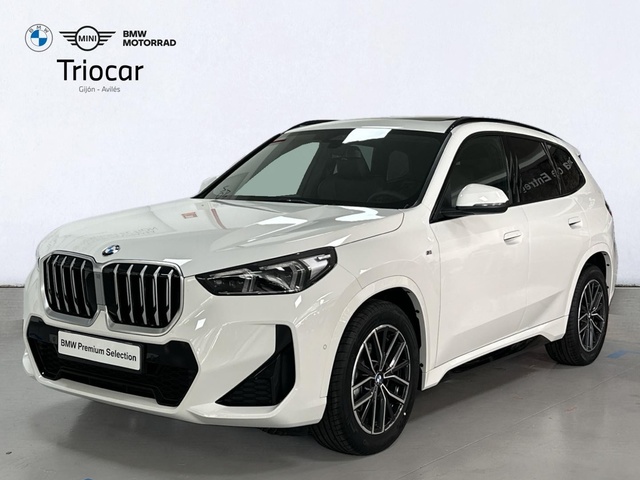 BMW X1 sDrive18d color Blanco. Año 2025. 110KW(150CV). Diésel. En concesionario Triocar Gijón (Bmw y Mini) de Asturias