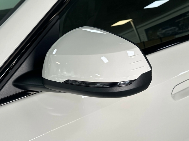 BMW X1 sDrive18d color Blanco. Año 2025. 110KW(150CV). Diésel. En concesionario Triocar Gijón (Bmw y Mini) de Asturias