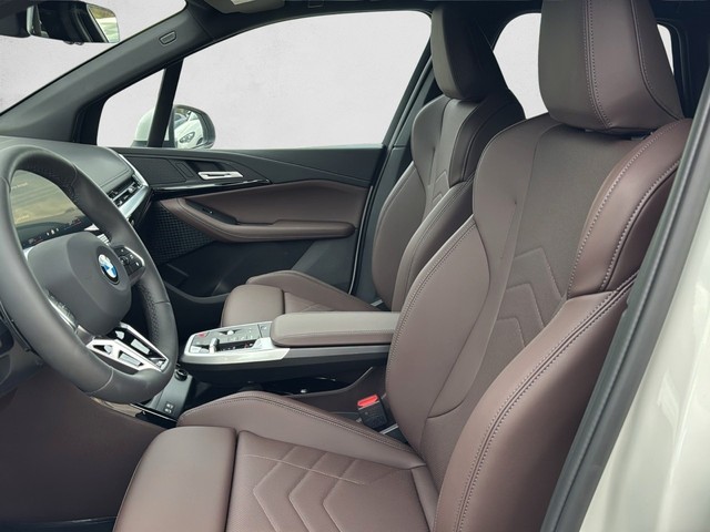 BMW Serie 2 218d Active Tourer color Blanco. Año 2025. 110KW(150CV). Diésel. En concesionario Enekuri Motor de Vizcaya