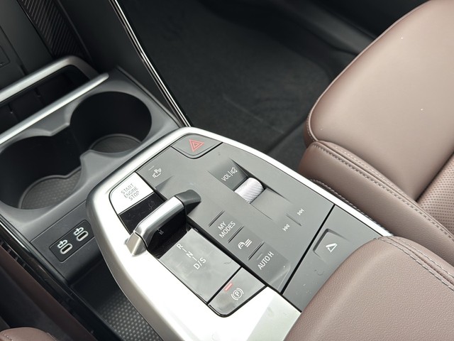 BMW Serie 2 218d Active Tourer color Blanco. Año 2025. 110KW(150CV). Diésel. En concesionario Enekuri Motor de Vizcaya