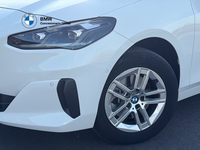 BMW Serie 2 218d Active Tourer color Blanco. Año 2022. 110KW(150CV). Diésel. En concesionario BMW Avilcar Ávila de Ávila