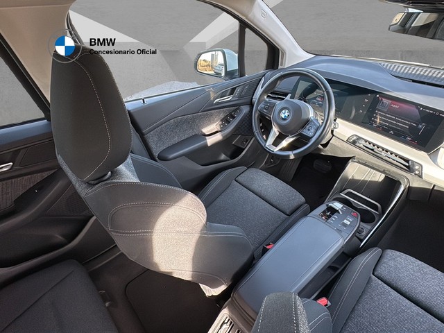 BMW Serie 2 218d Active Tourer color Blanco. Año 2022. 110KW(150CV). Diésel. En concesionario BMW Avilcar Ávila de Ávila