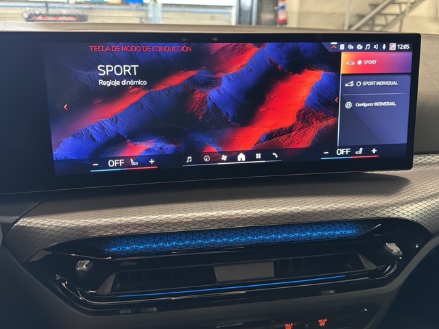 BMW Serie 4 420d Gran Coupe color Negro. Año 2025. 140KW(190CV). Diésel. En concesionario Enekuri Motor de Vizcaya