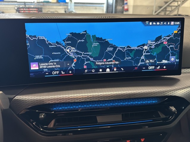 BMW Serie 4 420d Gran Coupe color Negro. Año 2025. 140KW(190CV). Diésel. En concesionario Enekuri Motor de Vizcaya