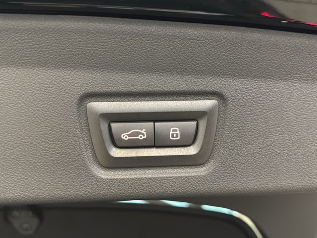 BMW Serie 4 420d Gran Coupe color Negro. Año 2025. 140KW(190CV). Diésel. En concesionario Enekuri Motor de Vizcaya