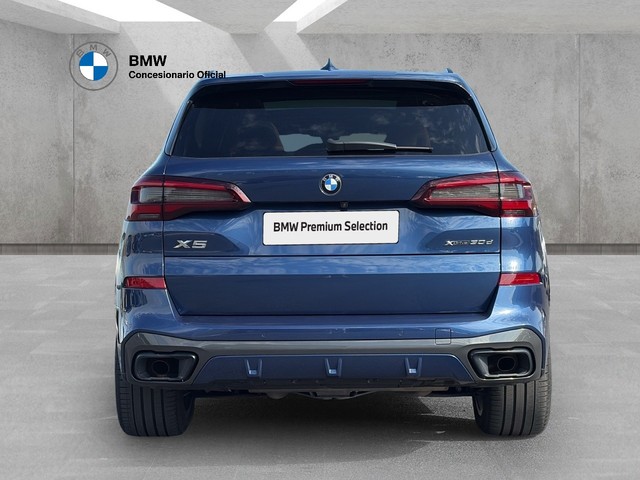 BMW X5 xDrive30d color Azul. Año 2021. 210KW(286CV). Diésel. En concesionario BMW Avilcar Ávila de Ávila