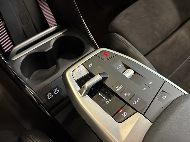 BMW Serie 2 218d Active Tourer color Negro. Año 2025. 110KW(150CV). Diésel. En concesionario Enekuri Motor de Vizcaya