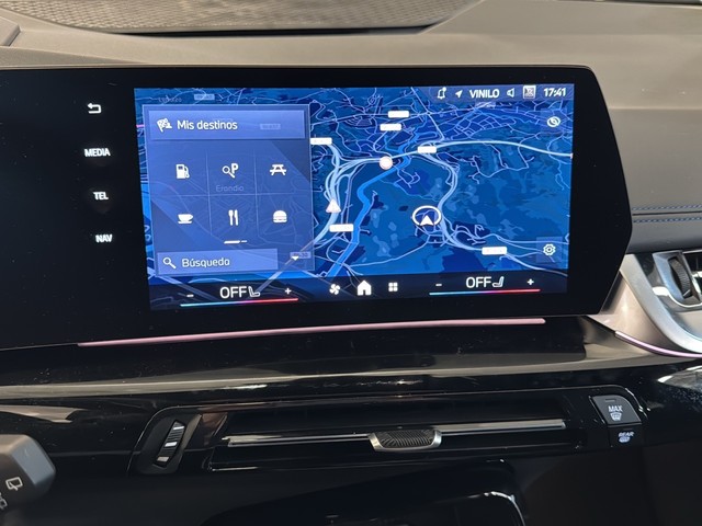 BMW Serie 2 218d Active Tourer color Negro. Año 2025. 110KW(150CV). Diésel. En concesionario Enekuri Motor de Vizcaya