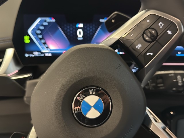 BMW Serie 2 218d Active Tourer color Negro. Año 2025. 110KW(150CV). Diésel. En concesionario Enekuri Motor de Vizcaya