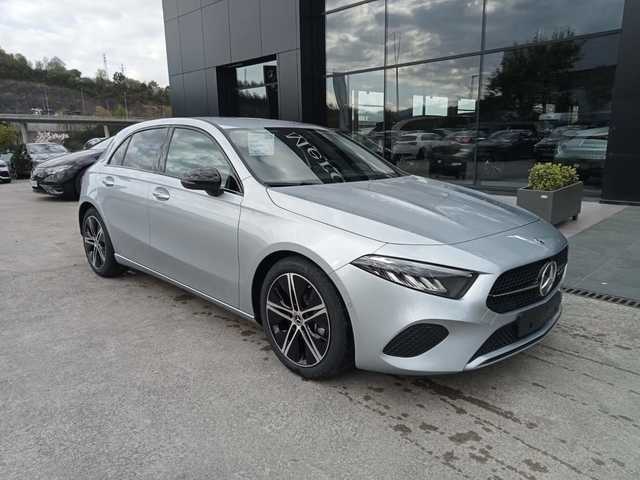 Mercedes-Benz Clase A 180 100 kW (136 CV)