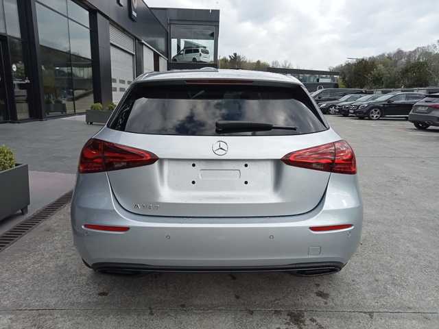 Mercedes-Benz Clase A 180 100 kW (136 CV)