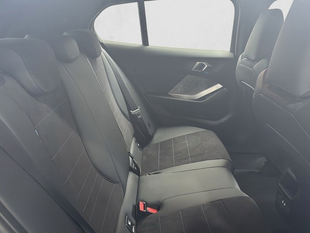 BMW Serie 1 120d color Gris. Año 2025. 120KW(163CV). Diésel. En concesionario Enekuri Motor de Vizcaya