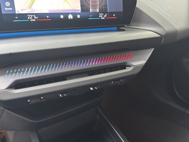 BMW Serie 1 120d color Gris. Año 2025. 120KW(163CV). Diésel. En concesionario Enekuri Motor de Vizcaya