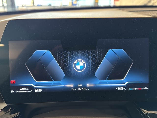 BMW X2 sDrive20i color Azul. Año 2025. 125KW(170CV). Gasolina. En concesionario Enekuri Motor de Vizcaya