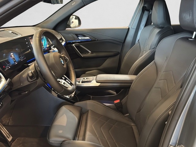 BMW X2 sDrive20i color Gris. Año 2025. 125KW(170CV). Gasolina. En concesionario Enekuri Motor de Vizcaya