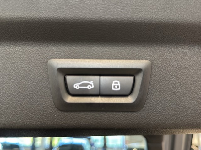 BMW X2 sDrive20i color Gris. Año 2025. 125KW(170CV). Gasolina. En concesionario Enekuri Motor de Vizcaya