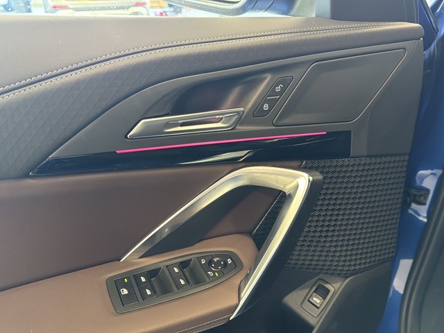 BMW X2 sDrive20i color Azul. Año 2025. 125KW(170CV). Gasolina. En concesionario Enekuri Motor de Vizcaya