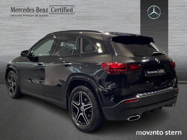 Mercedes-Benz GLA 200 D - 4