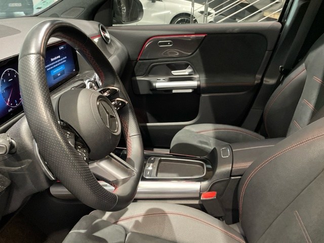 Mercedes-Benz GLA 200 D - 7