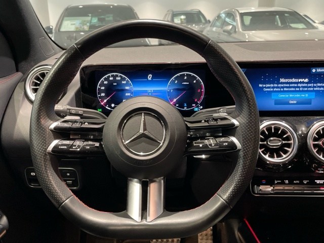 Mercedes-Benz GLA 200 D - 9