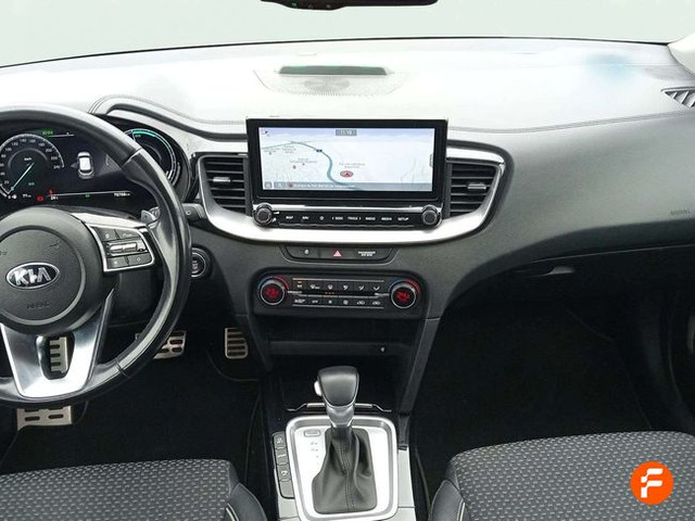 Foto 16 Kia XCeed 1.6 GDi PHEV eDrive 104 kW (141 CV)