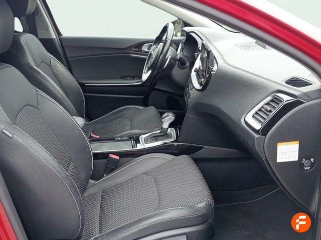 Foto 20 Kia XCeed 1.6 GDi PHEV eDrive 104 kW (141 CV)