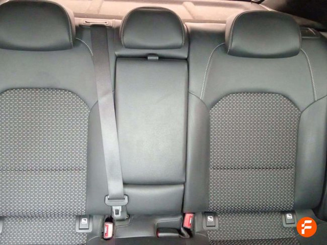 Foto 22 Kia XCeed 1.6 GDi PHEV eDrive 104 kW (141 CV)