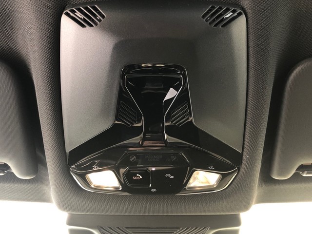 BMW X2 sDrive20i color Verde. Año 2025. 125KW(170CV). Gasolina. En concesionario Vehinter Getafe de Madrid