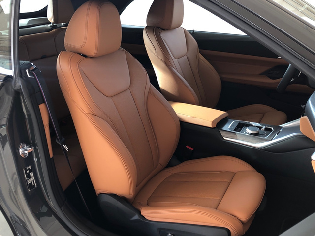 BMW Serie 4 420d Cabrio color Gris. Año 2025. 140KW(190CV). Diésel. En concesionario Vehinter Getafe de Madrid