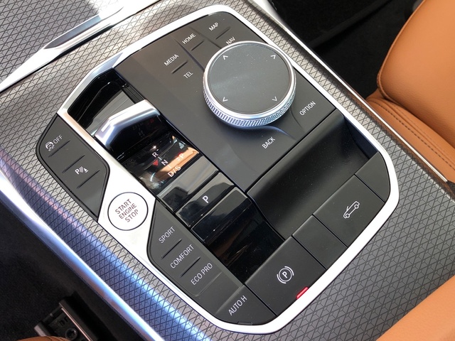 BMW Serie 4 420d Cabrio color Gris. Año 2025. 140KW(190CV). Diésel. En concesionario Vehinter Getafe de Madrid