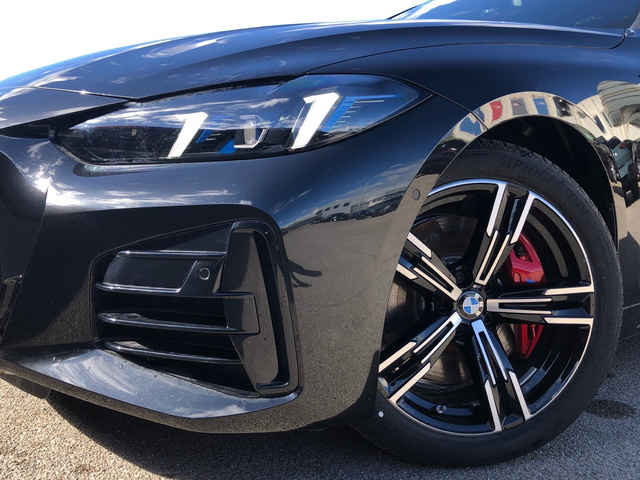 BMW Serie 4 420d Coupe color Negro. Año 2025. 140KW(190CV). Diésel. En concesionario Vehinter Getafe de Madrid