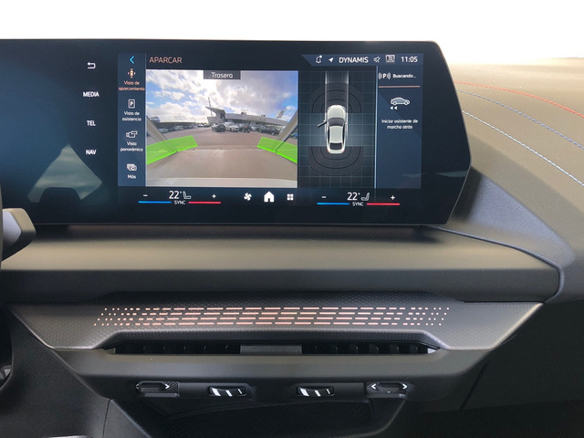 BMW Serie 2 218d Gran Coupe color Blanco. Año 2025. 110KW(150CV). Diésel. En concesionario Vehinter Getafe de Madrid