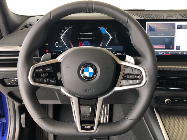 BMW Serie 3 320d color Azul. Año 2025. 140KW(190CV). Diésel. En concesionario Vehinter Getafe de Madrid