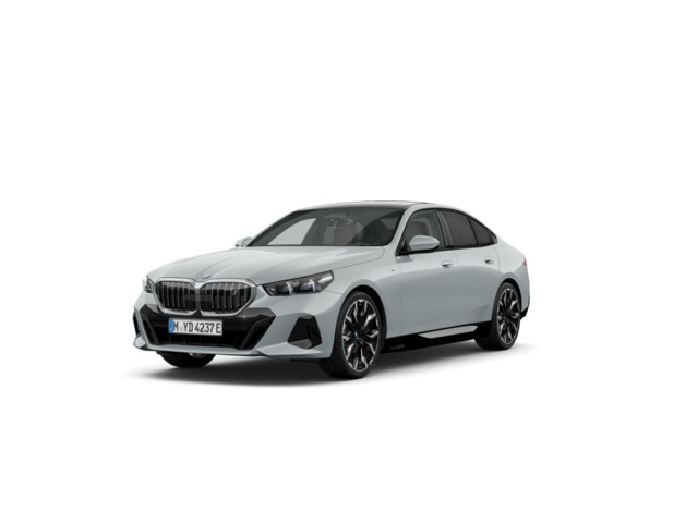 BMW i5 eDrive40 color Gris. Año 2023. 250KW(340CV). Eléctrico. En concesionario Augusta Aragon S.A. de Zaragoza