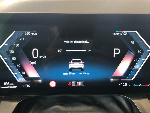 BMW X3 xDrive20d color Gris. Año 2025. 145KW(197CV). Diésel. En concesionario Momentum S.A. de Madrid