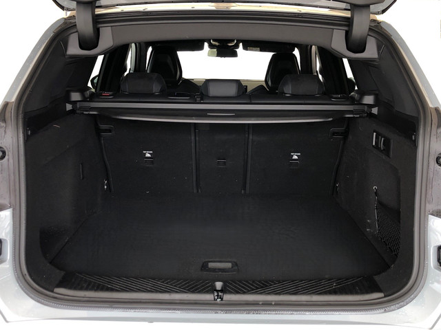 BMW X3 xDrive20d color Gris. Año 2025. 145KW(197CV). Diésel. En concesionario Momentum S.A. de Madrid