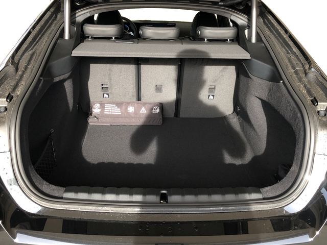 BMW Serie 4 420d Gran Coupe color Negro. Año 2025. 140KW(190CV). Diésel. En concesionario Vehinter Getafe de Madrid